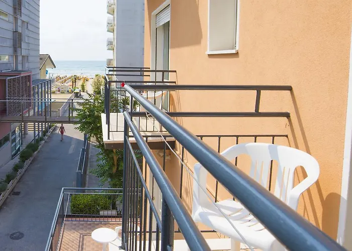Hotel Joli