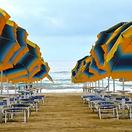 Hotel Joli 2*