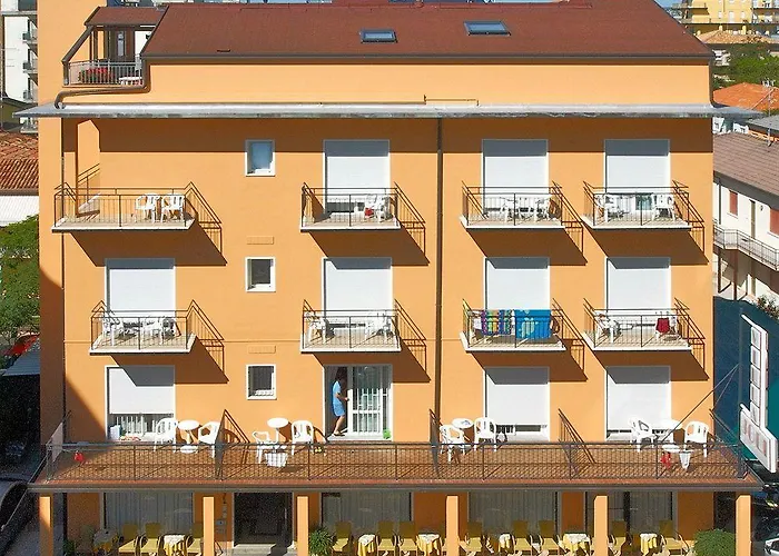 Hotel Joli